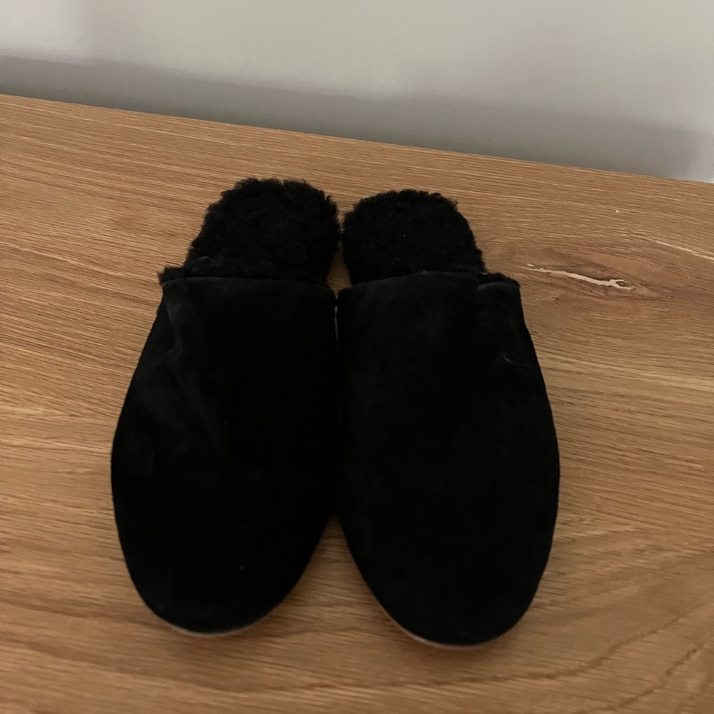 Tkees Black Suede Slippers